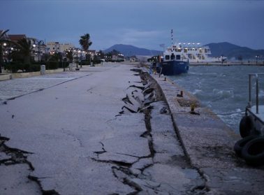 neos seismos stin kefalonia liksouri limani1